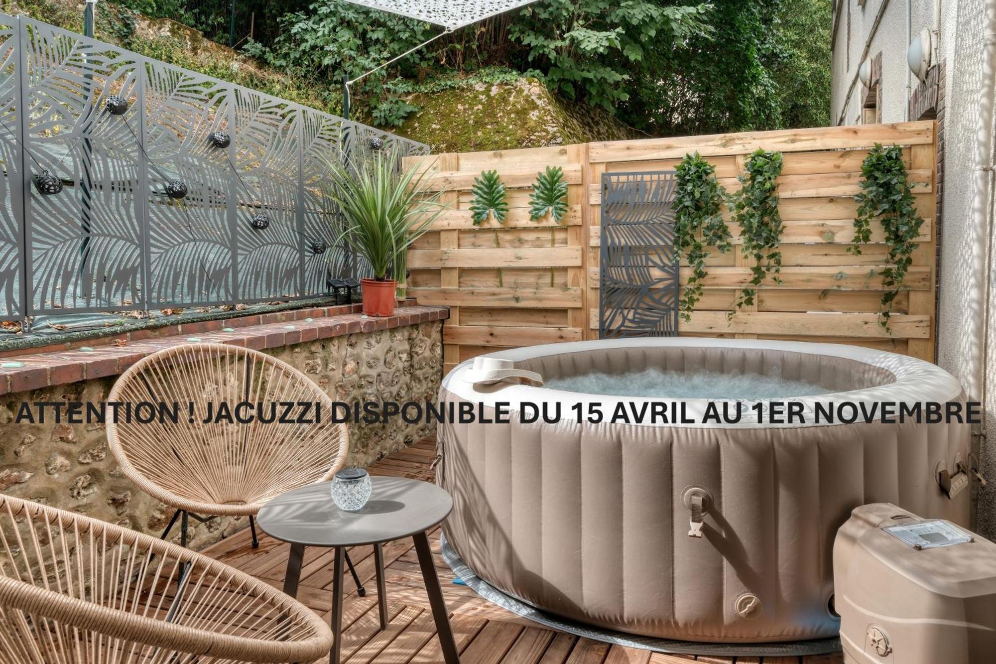 Superbe 2 Pieces Avec Jacuzzi Privatif Face Gare Proche Cathedrale Apartment Chartres Exterior photo